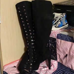 Knee high Torrid boots size 10.5W